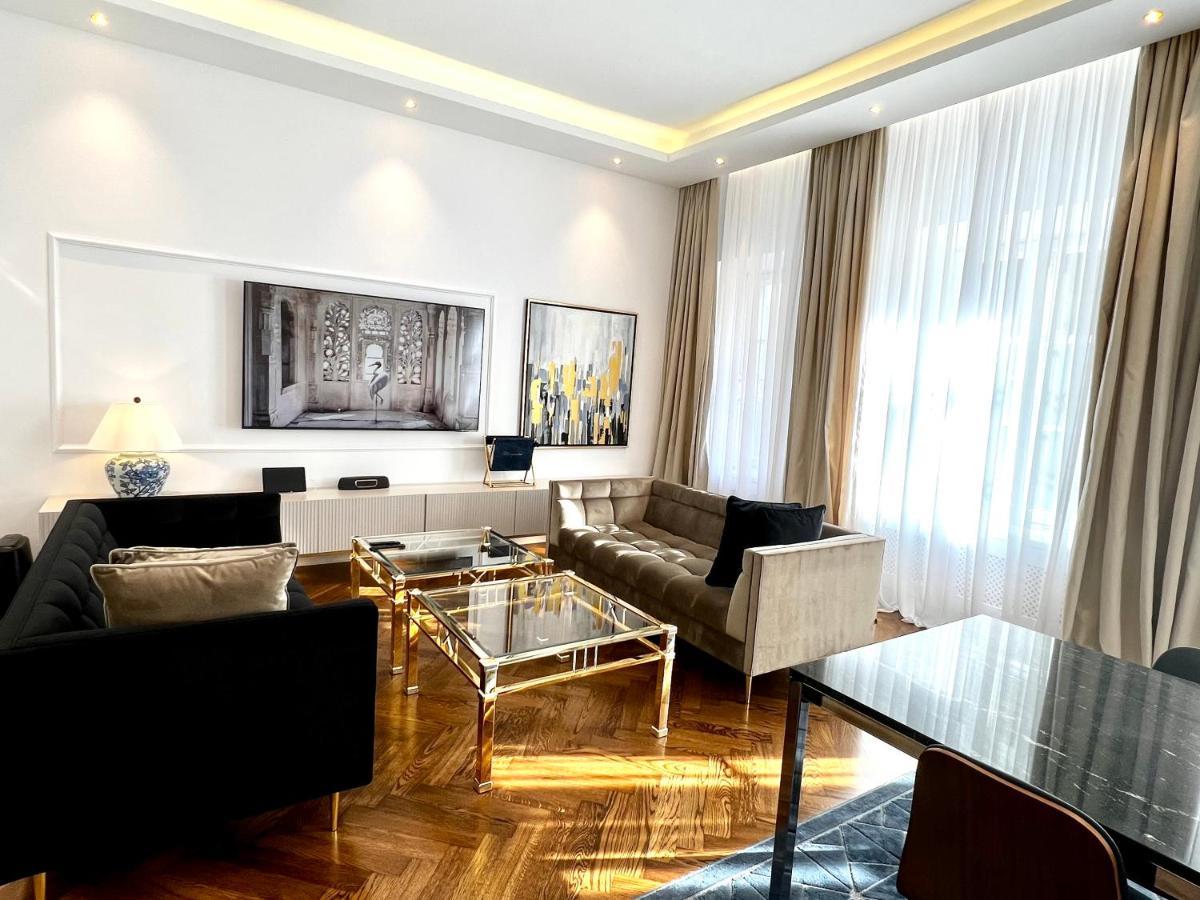 Luxury Apartments Mondrian Market Square III Varsóvia Exterior foto
